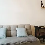 La Terrasse, T2 Proche Gare, Wifi, Tv Hd, Grande Terrasse דירה