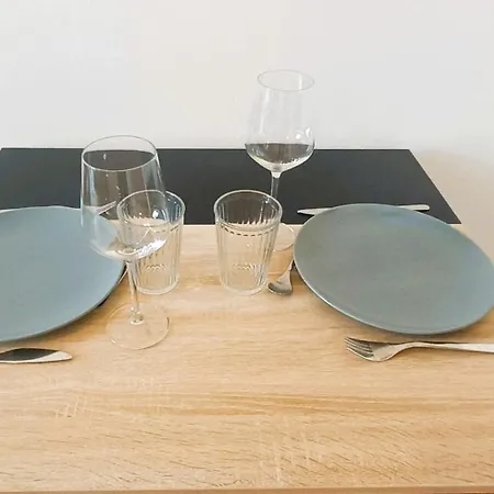 La Terrasse, T2 Proche Gare, Wifi, Tv Hd, Grande Terrasse Apartamento