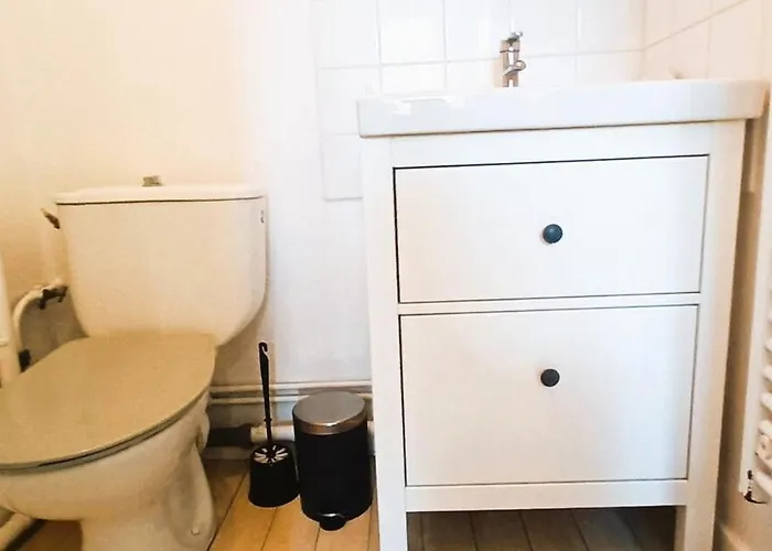 La Terrasse, T2 Proche Gare, Wifi, Tv Hd, Grande Terrasse