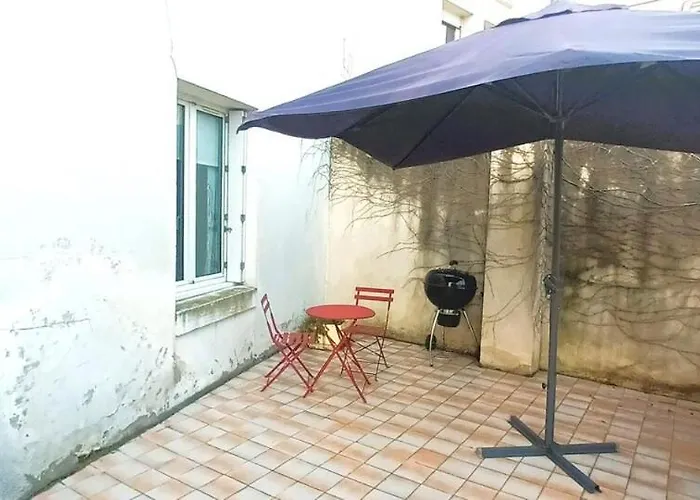 La Terrasse, T2 Proche Gare, Wifi, Tv Hd, Grande Terrasse דירה טור